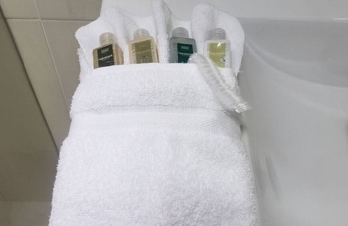 Suba Apartment | Spectacular studio apartment located in a nice area. Ypu will have all you need