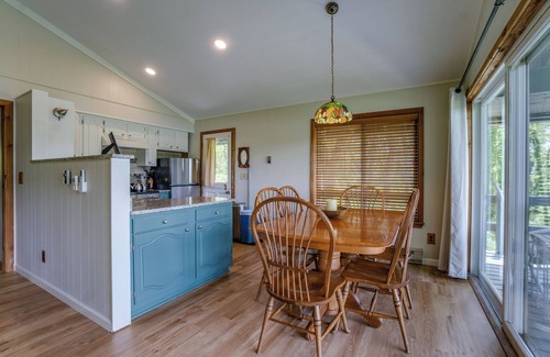 Dundee Ski Chalet | Spectacular sunsets over Keuka Lake - Located in the HEART of the Finger Lakes!