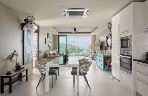 Patong Apartment | Spectacular two bed penthouse amazing sea views