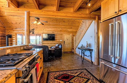 San Juan River Village Cabin | Spectacular Views, Hot Tub, Close to Wolf Creek & San Juan River