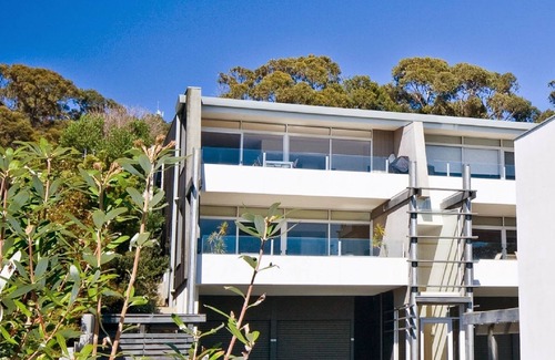 Lorne Apartment | Spectacular Views Apartment: Bay Panorama