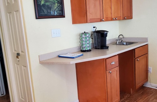 Apalachicola Boat Rental | Spectacular Views from your 2 story porch nNew Water Filtration Installed