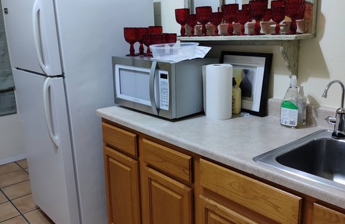 Rio Rancho Apartment | Spectacular views from this Terrific studio with AC near balloon fiesta.