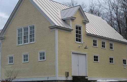 Belmont Apartment | Spectacular Views in Family Friendly Green Mountain Apartment