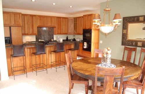 Old Town Condo | Spectacular Views! Luxury 3BR/2BA in Base Area Location - Trademark