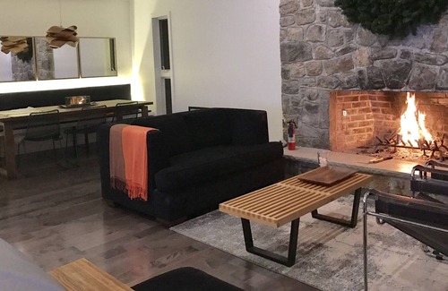 Warwick House | Spectacular Views-The Modern Mountaintop Retreat One hour from NYC