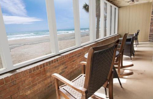 Litchfield by the Sea Villa | Spectacular Views & Comfortable Oceanfront 2 Bdrm