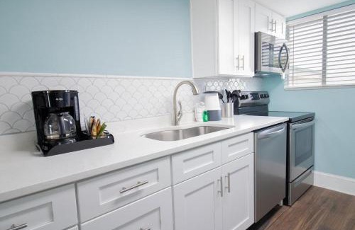 Litchfield by the Sea Villa | Spectacular Views & Comfortable Oceanfront 2 Bdrm