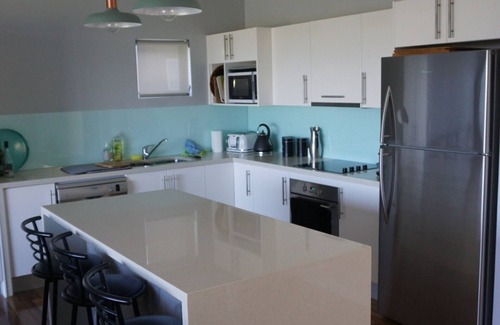Anna Bay House | Spectacular water views. Family & pet friendly. 2 min from beach and playground.