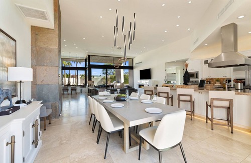 Magnesia Falls Cove House | 'Spectra' An Architectural Masterpiece