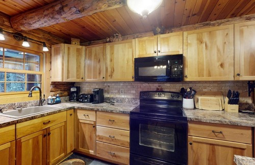 Beaver Cove House | Spencer View (Waterfront on Moosehead Lake with Mountain Views)
