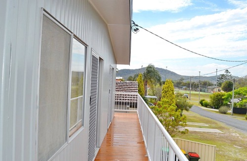 South West Rocks Cottage | Spencers Cottage - walk to the beach