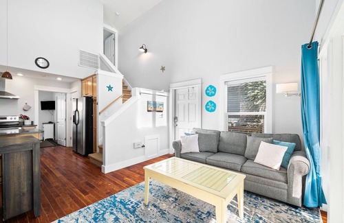 Port St. Joe House | Spend Fall by the Beach! Gulf Views! Short Walk to Beach! Dog-Friendly!