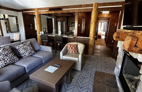 Incline Village Condo | Spend New Year's at the luxurious Hyatt High Sierra Lodge.
