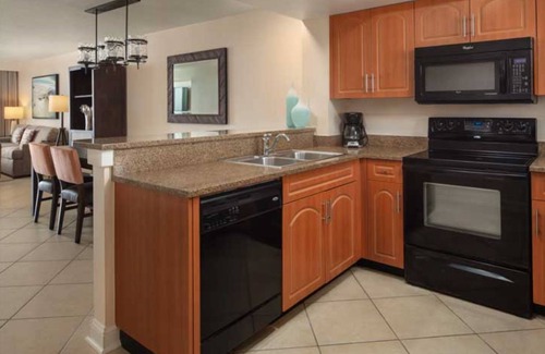 Hutchinson Island South Resort | Spend New Years on the Beach 12/28/2024 - 01/04/2025