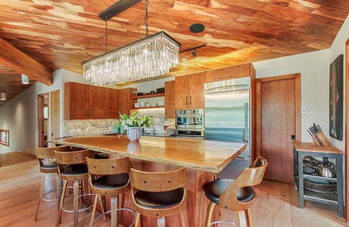 Weisshorn House | Spend Summer in Breckenridge! Home close to Main Street with Wooded Views