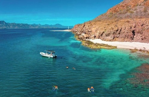 Loreto House | Spend Thanksgiving Weekend with your family at this gorgeous resort in Baja!
