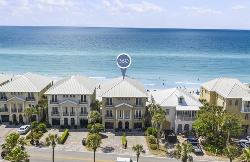Delos House | Spend the Fall by the Beach! Frangista Beach! Private Pool! 5 Adult Bikes! Gulf Front!