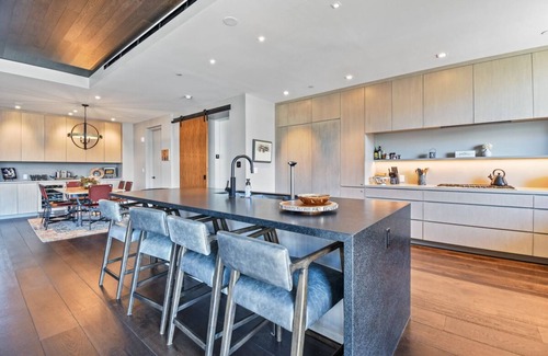 Empire Pass Condo | Spend the Holidays Here! Ski-in/Ski-out, 3-Bedroom plus Den, Luxury Condo!