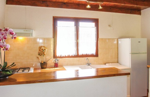 Saint-Julien-de-Peyrolas House | Spend your vacation in this welcoming cottage just 3 km from the gorges of the Ardèche.