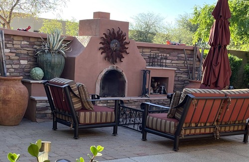 Queen Creek House | Spend your holiday relaxing by a crackling fire