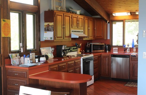South Kingstown House | Spend your vacation at this relaxing waterfront retreat on Green Hill Pond.