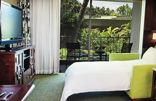 Lihue Resort | Spend your vacation at the beautiful beachfront Kauai Marriott Resort!