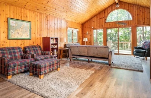 Mayfield Cabin | Spider Lake Oasis Sum