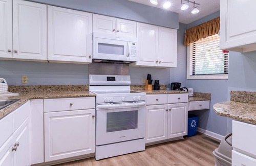 Shipyard Plantation House | Spinnaker At Shipyard