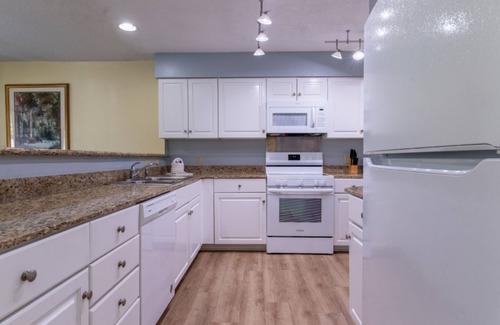 Shipyard Plantation House | Spinnaker At Shipyard