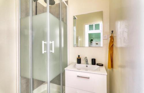 Montlucon Apartment | Spirale - Charmant appt rénové avec goût