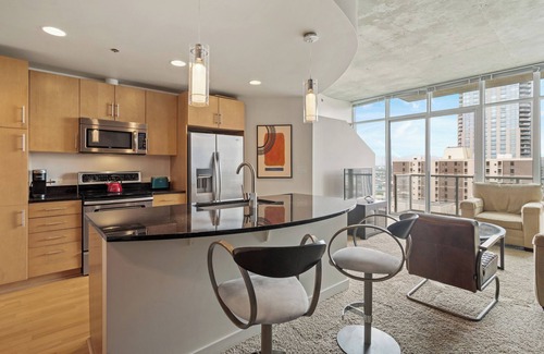 LoDo Condo | SPIRE 2906: 29th Floor Suite!