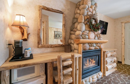 Grand Lake Hotel | Spirit Lake Lodge