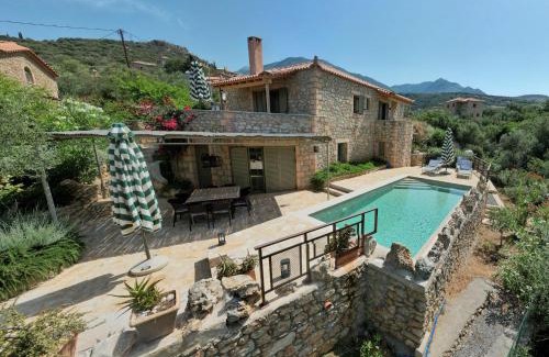 Lefktro House | SPITI-MANOLIS