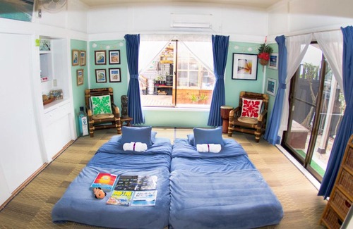 Katsuura Bed & Breakfast | Splash Guest House