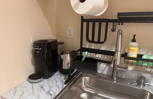 Redland House | Splendid 1-bed Apart in House with AC, WiFi, parking