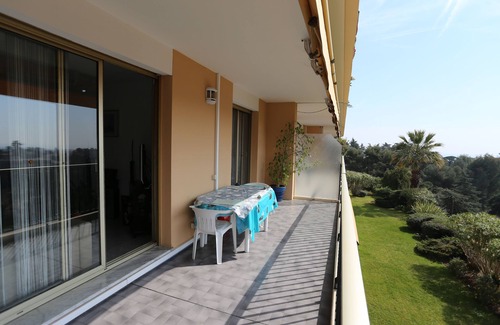 Fabron Apartment | Splendid Apartment in a luxury residence classified as a heritage