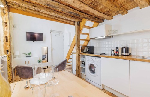 Les Iles Apartment | Splendid duplex - 1BR/2P - Notre-Dame/Île St-Louis