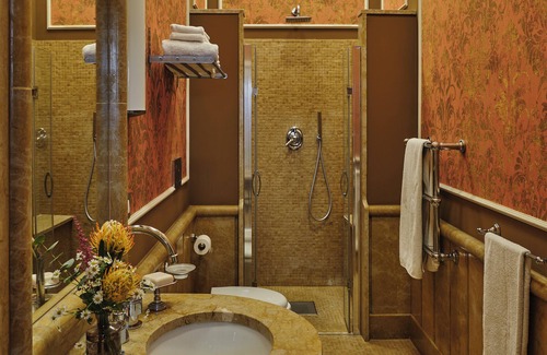 Florence Apartment | Splendid Palace on the River Arno in the Center of Florence