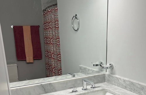 Trinidad House | Splendid view on the roof top ! Lavish Townhome in the heart of the city !!