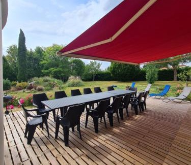 Saint-Amand-sur-Sevre House | Splendide gîte La Tour Blanche 12min du Puy du Fou