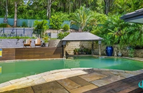 Caves Beach House | Splendour Hideaway - Luxury and pool - Caves Beach