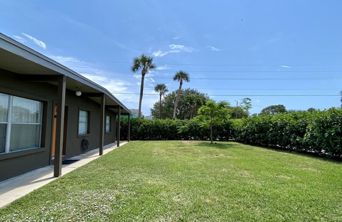 Harborview House | Split floor plan 4 bed 3 bath home! Steps to the sand!