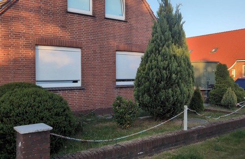 Papenburg House | Splitting links19791