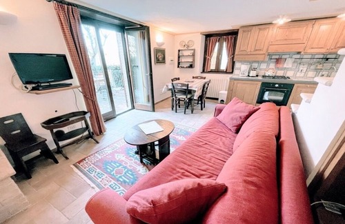 Spoleto House | Spoleto Country Park - 7 houses on private estate - exc yours - sleeps 28