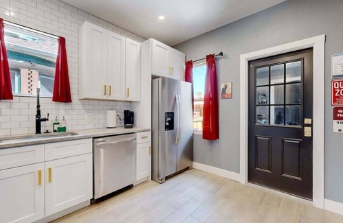 Washington Park West House | Spooky 4 bedroom Victorian near Wash Park