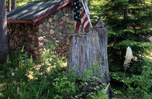 Columbia Falls Cabin | Spoon Lake Front Retreat Just Outside Glacier National Park
