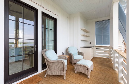 Johns Island House | “Spoonbill” (3038 Southerly Way) 2 person creekside bungalow at Kiawah River