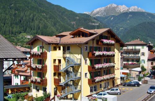 Predazzo Hotel | Sport Hotel Sass Maor