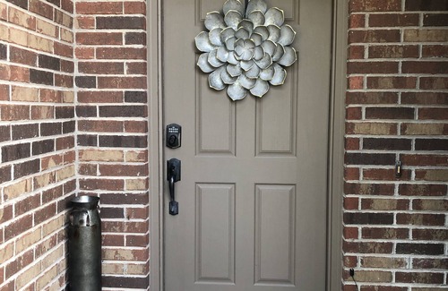 South Arlington House | Sports Fans - 15 min. from Dallas Cowboy Stadium and Six-Flags theme park